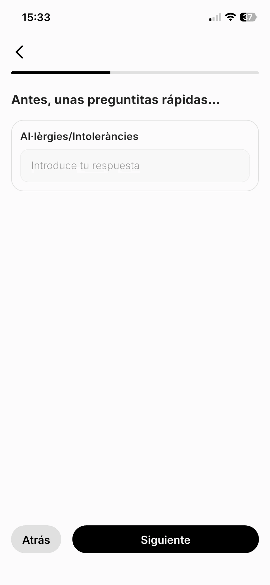 Paso de preguntas rápidas del asistente, con una pregunta sobre alergias e intolerancias