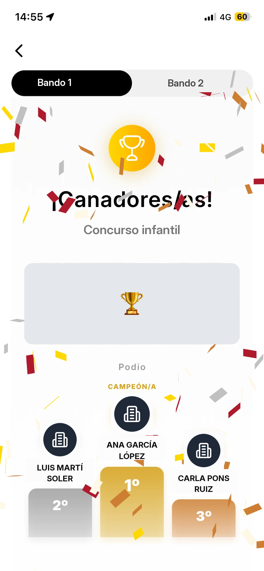 Pantalla de ganadores en la app con las pestañas de categorías, el título del concurso y el podio con el campeón y el segundo y tercer puesto