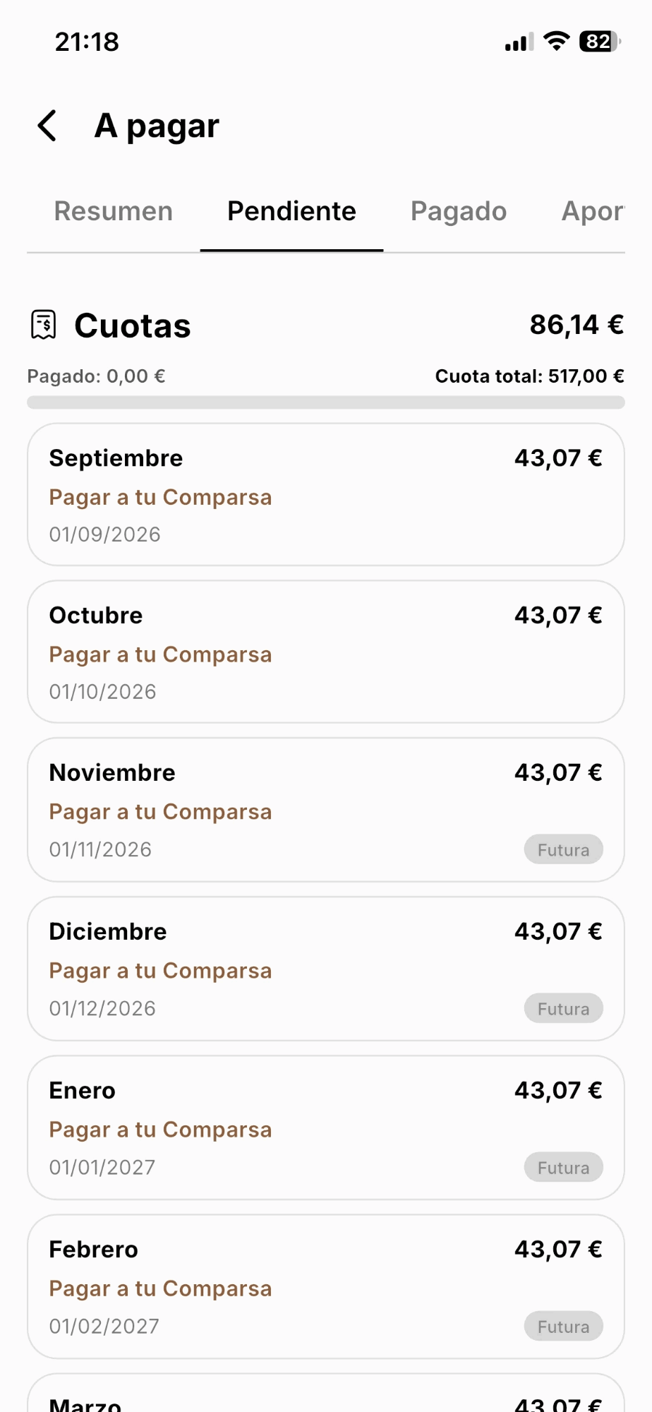 Pantalla A pagar de la app, pestaña Pendiente: tarjeta Cuotas con el importe pendiente, lo pagado, la cuota total y la barra de progreso, y cada plazo (Septiembre, Octubre…) con su importe, a quién se paga y la etiqueta Futura en los que aún no han llegado